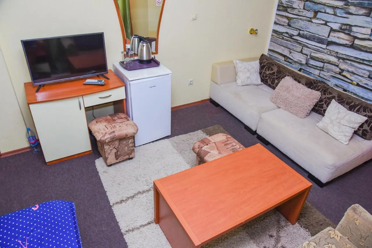 Comfortable Rooms Burgas City Gazde/Camere de închiriat
